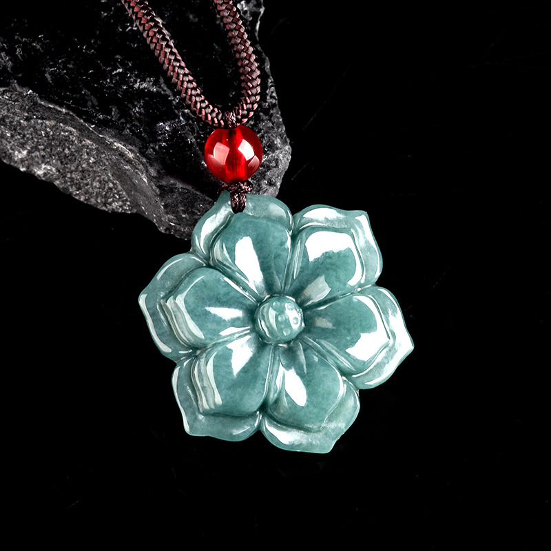 Vintage Necklace - จี้หยกพม่ารูปดอกไม้ สร้อยคอ หินประดับแฟชั่น เครื่องราง อัญมณีธรรมชาติ หรูหรา