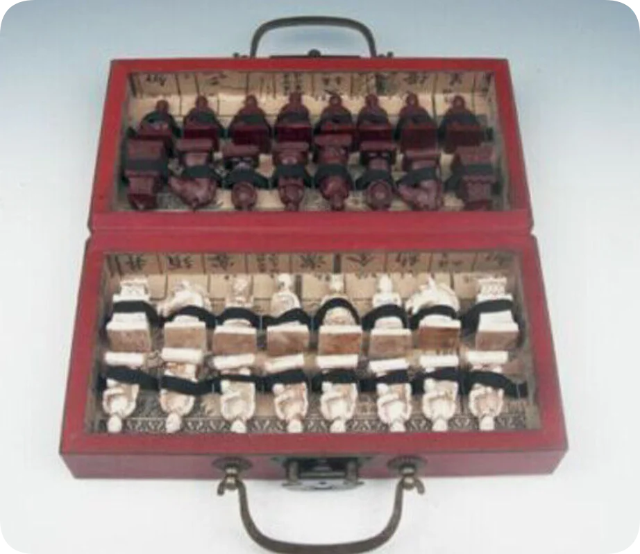 Vintage Collectible Board Games - พับชุดหมากรุกวินเทจเกมกระดานไม้ 32 หมากรุกชิ้นสะสมกล่อง