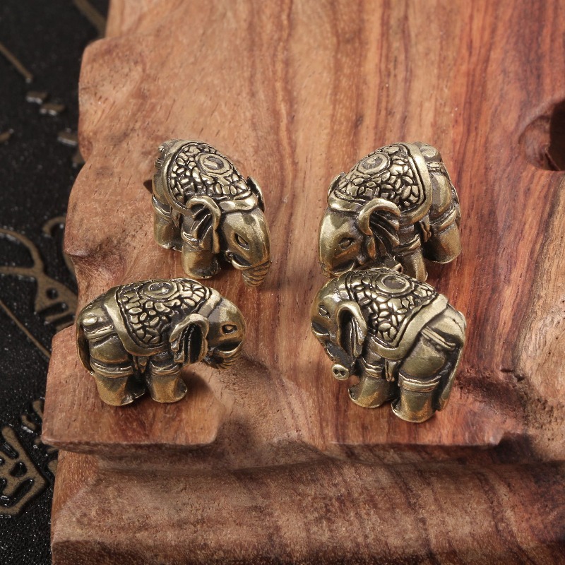 ของตกแต่งรูปช้างทองเหลืองแกะสล - Vintage Collectible Christmas Ornaments บทวิจารณ์และราคา